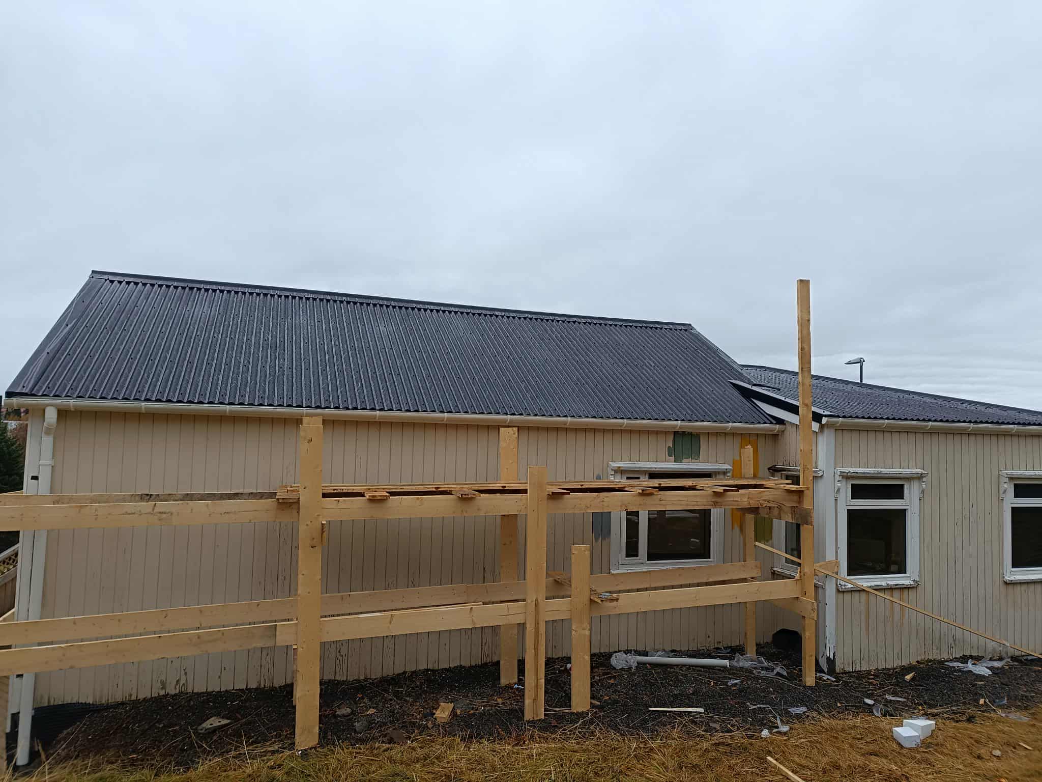 Þakendurnýjun á Norðan – Eftir